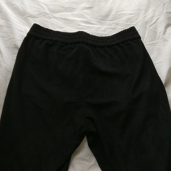 Aritzia Babaton black faux suede cropped jogger pants - Picture 7 of 10